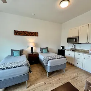 Unit 7 Maui Ohana Modern Apartment